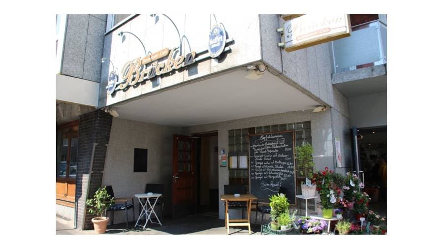 Cologne_Restaurant_Brucken-Riverside_Dining_1