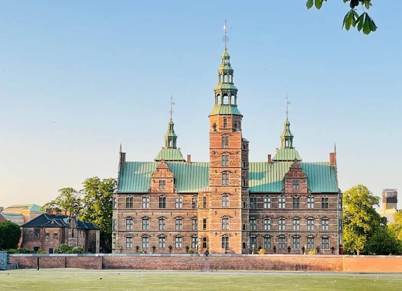 Copenhagen_Rosenborg_Castle_1