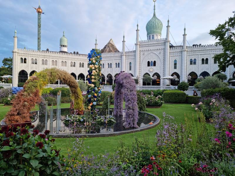 Copenhagen_Tivoli_Gardens_2