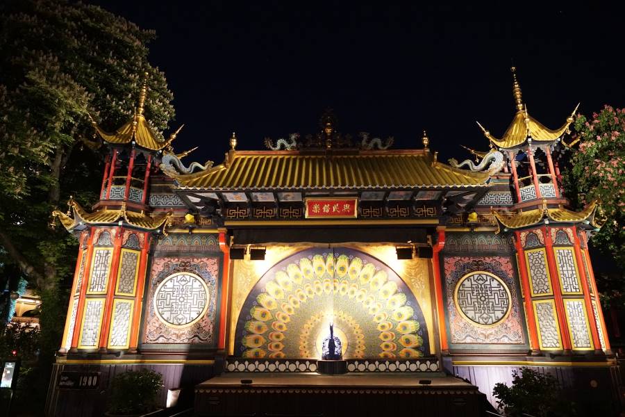 Copenhagen_Tivoli_Gardens_5
