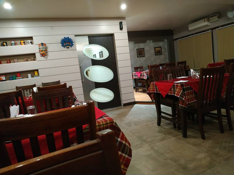 Dibrugarh_Dibrugarh_Moti_Mahal_Delux_4