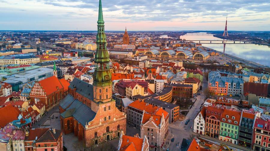 Helsinki_Guided_Tour_in_Vallisaari_and_Kuninkaansaari_Island_7