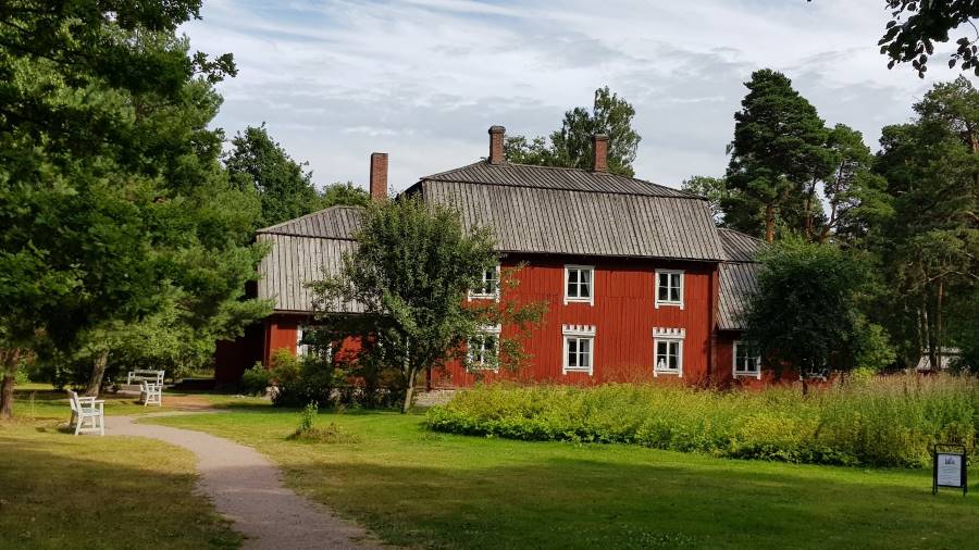 Helsinki_Seurasaari_Open-Air_Museum_3