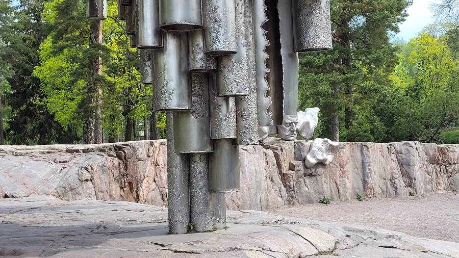 Helsinki_Sibelius_Monument_and_Park_10