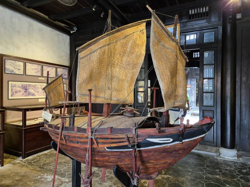 Hoi_An_Museum_of_Trade_Ceramics_2
