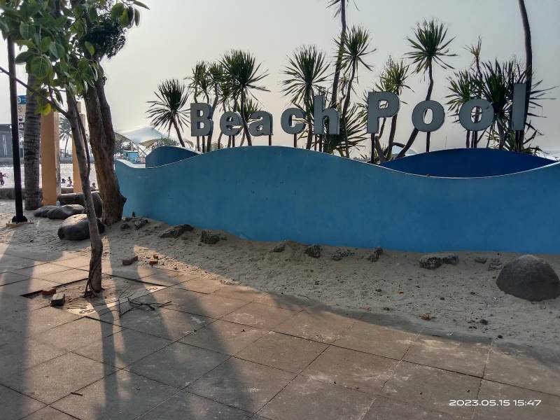 Jakarta_Ancol_Beach_8