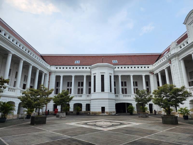 Jakarta_Gold_Bar_at_Museum_Bank_Indonesia_2