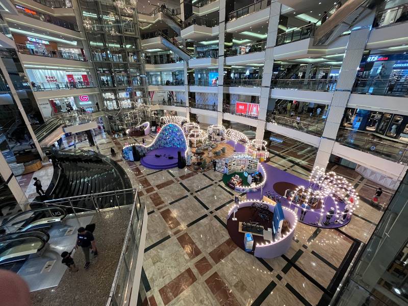 Jakarta_Taman_Anggrek_Mall_8