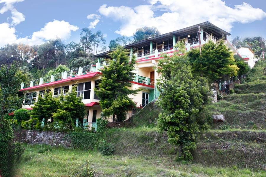 Kausani_Natures_Valley_Resort_1