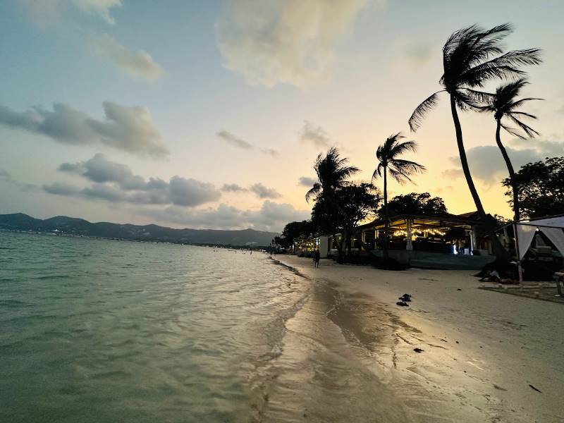 Koh_Samui_Chaweng_Beach_6