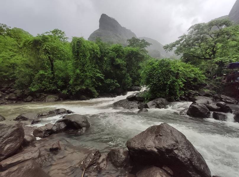 Kolad_Devkund_Waterfalls_6