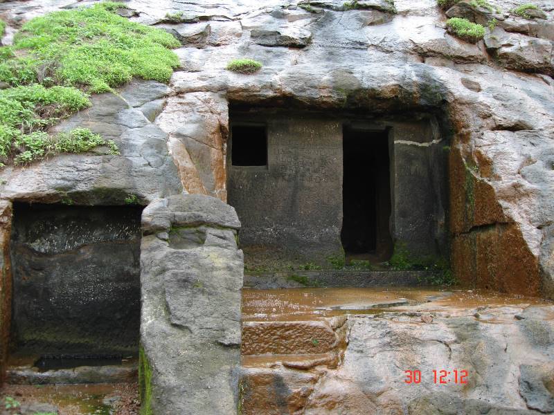 Kolad_Kuda_Mandad_Caves_10