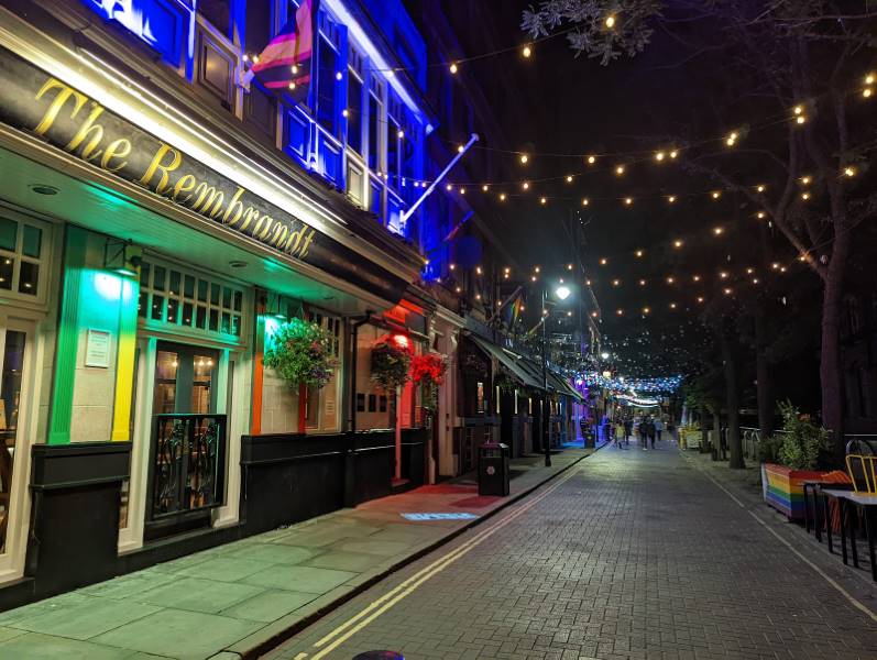 Manchester_Canal_Street_and_the_Gay_Village_4