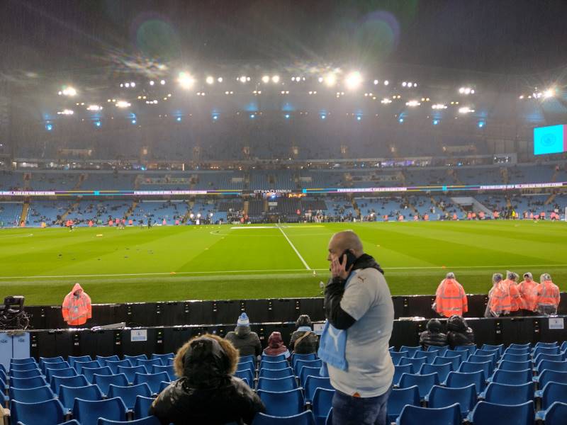Manchester_Watch_a_football_match_3