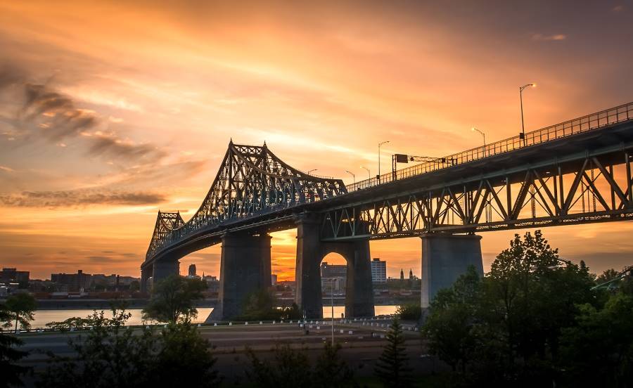 Montreal_Jacques-Cartier_Bridge_4