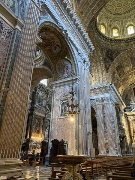 Naples_Chiesa_del_Gesu_Nuovo_3