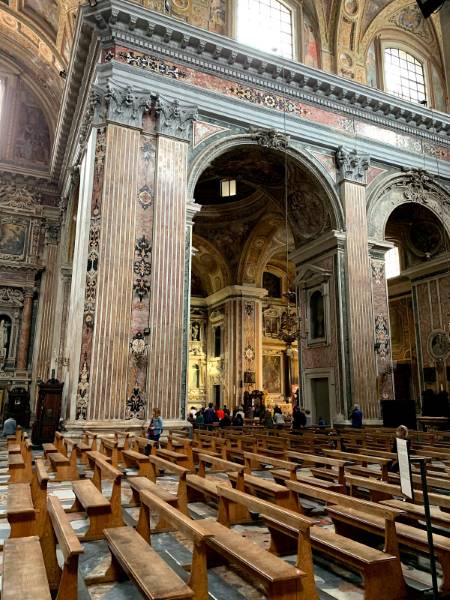 Naples_Chiesa_del_Gesu_Nuovo_8