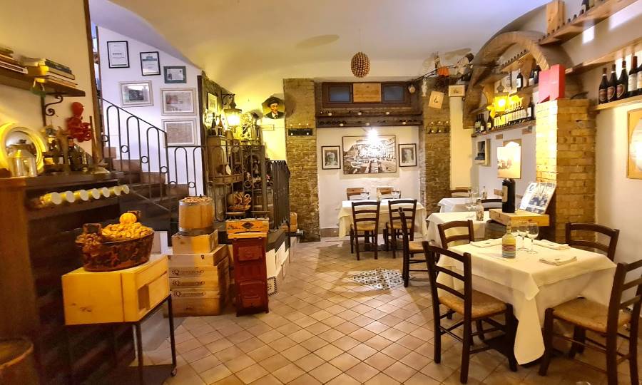 Naples_Osteria_Il_Garum_3