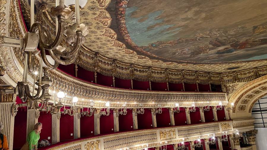Naples_San_Carlo_Theatre_4