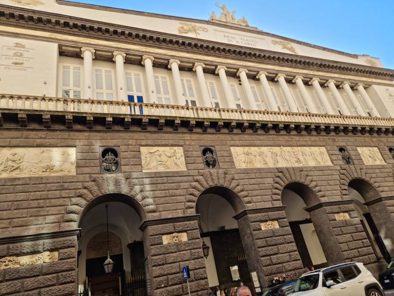 Naples_San_Carlo_Theatre_5