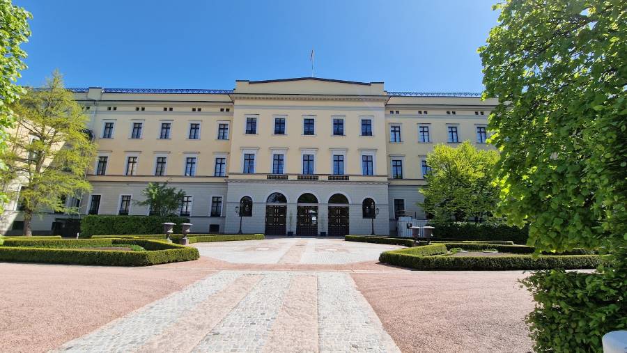 Oslo_The_Royal_Palace_2