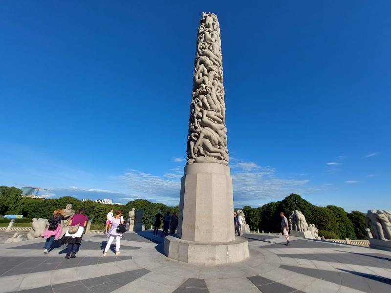 Oslo_Vigeland_Sculpture_Park_4