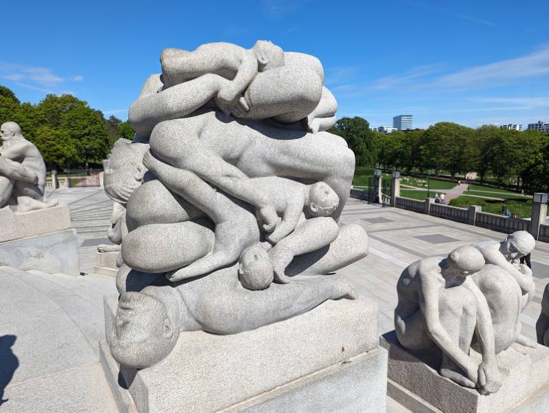 Oslo_Vigeland_Sculpture_Park_5