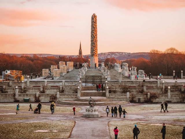 Oslo_Vigeland_Sculpture_Park_8