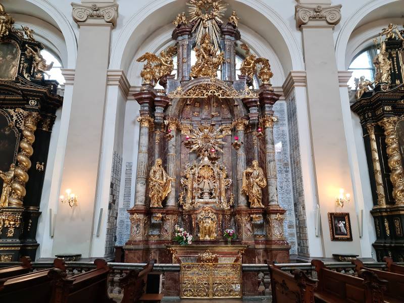 Prague_Church_of_Our_Lady_Victorious_and_the_Infant_Jesus_of_Prague_10