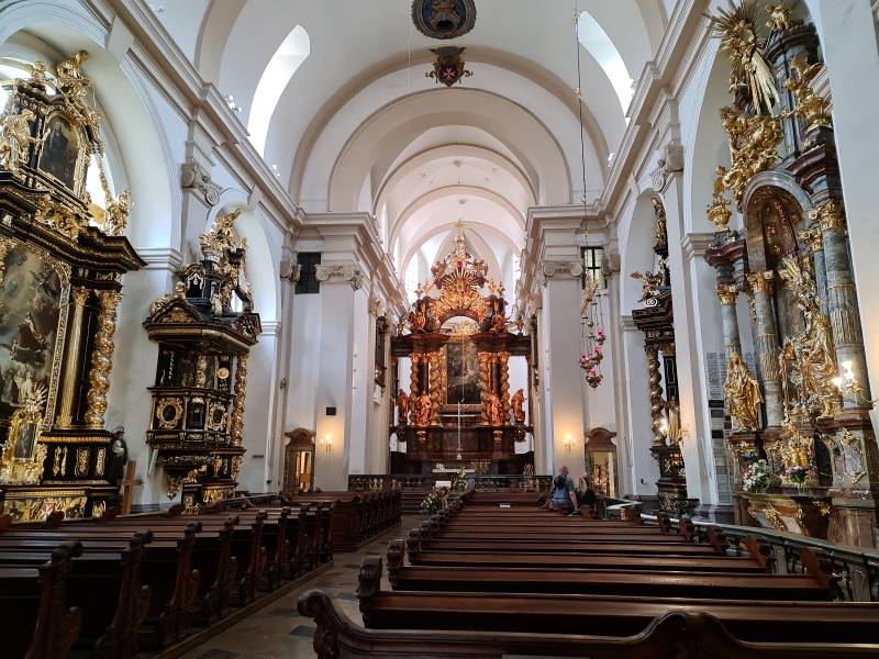 Prague_Church_of_Our_Lady_Victorious_and_the_Infant_Jesus_of_Prague_2
