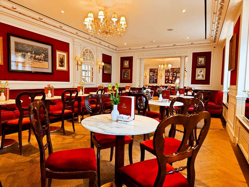 Salzburg_Cafe_Sacher_6
