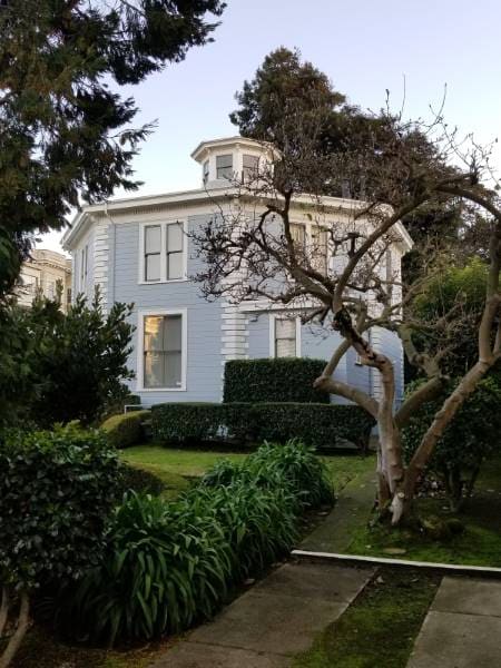 San_Francisco_McElroy_Octagon_House_10