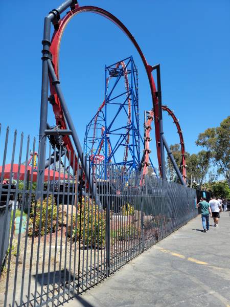 San_Francisco_Six_Flags_Discovery_Kingdom_1
