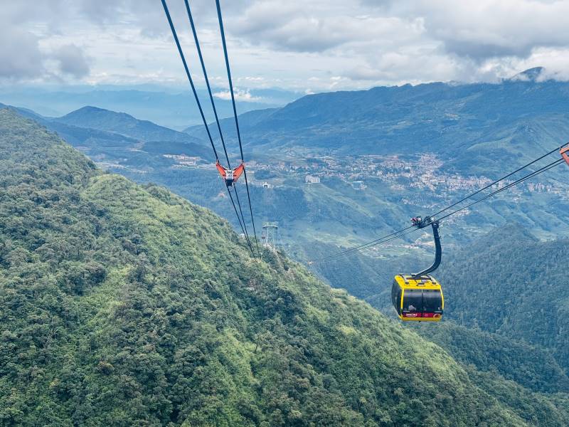 Sapa_Cable_Car_Fansipan_2