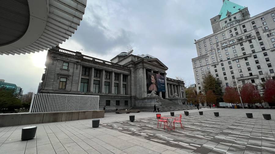 Vancouver_Vancouver_Art_Gallery_3