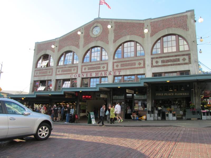 Washington_DC_Pike_Place_Market_1