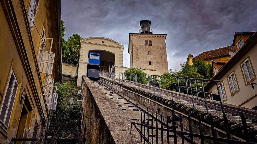 Zagreb_Lotrscak_Tower_4