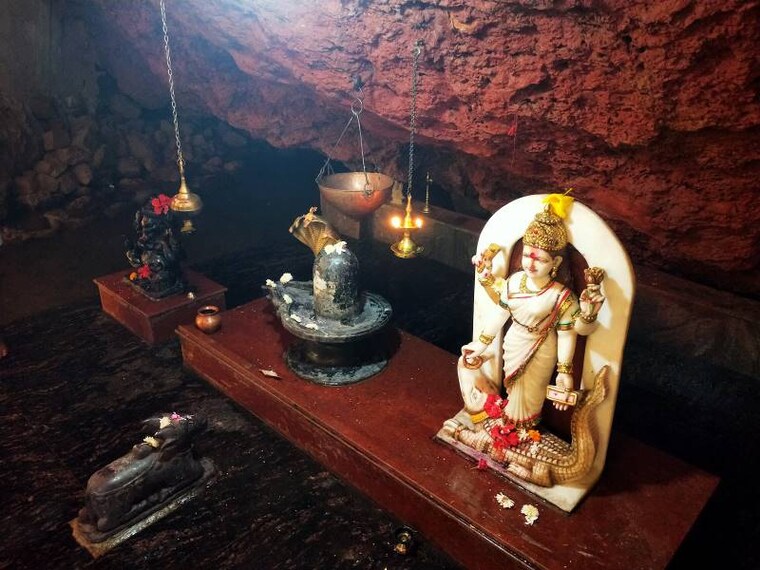 Amboli_Hiranya_Keshi_Temple_2