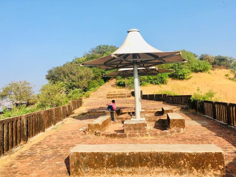 Amboli_Madhavgad_Fort_5