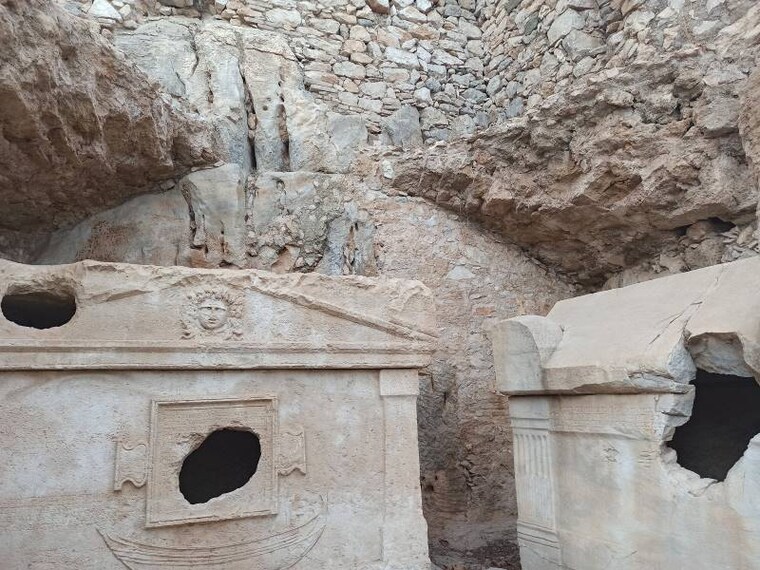 Antalya_Ancient_Olympos_4