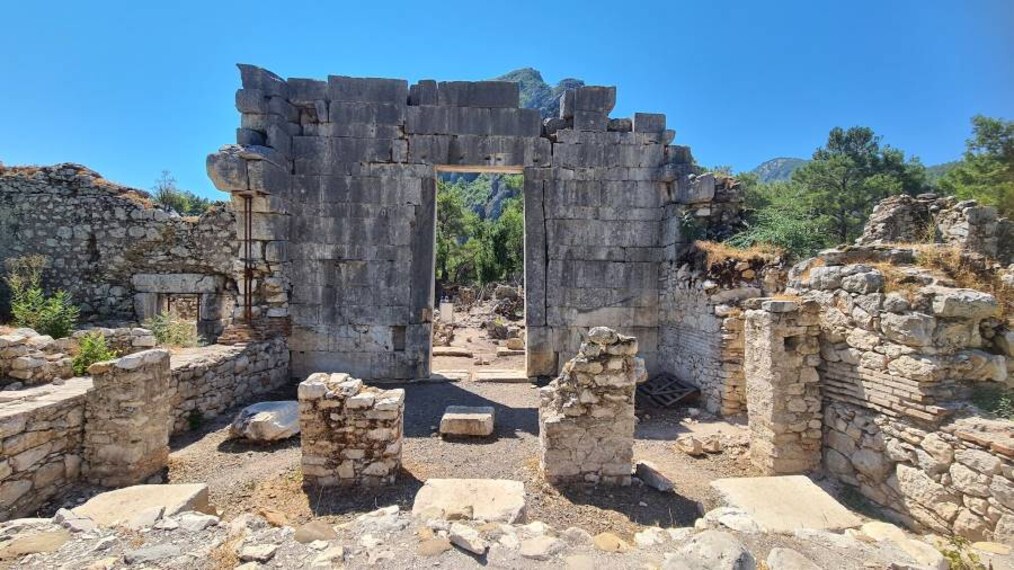 Antalya_Ancient_Olympos_8