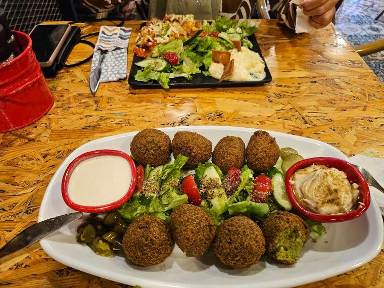 Antalya_Rokka_Pizza_Falafel_3