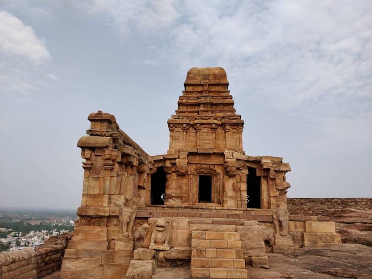 Badami_Badami_Fort_10