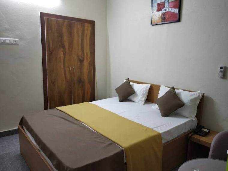 Badami_Krishna_Villa_7