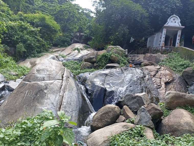 Balasore_Panchalingeswar_Temple_1