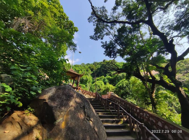 Balasore_Panchalingeswar_Temple_2