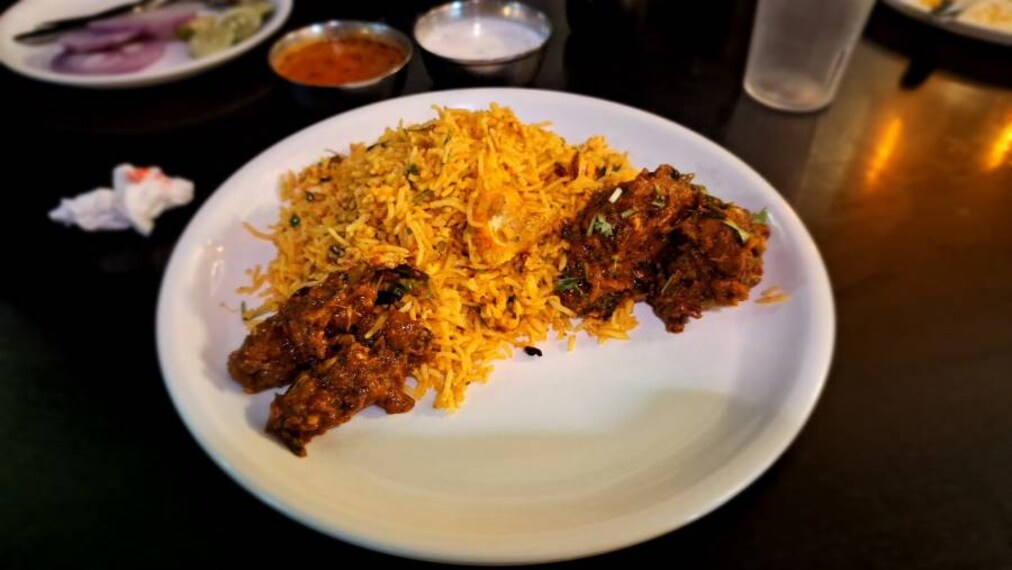 Bhimavaram_Abhiruchi_Restaurant_2