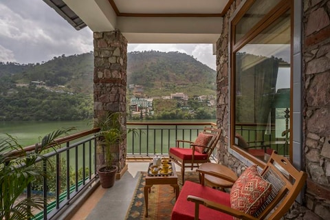 Fishermen Lodge Bhimtal by Leisure Hotels