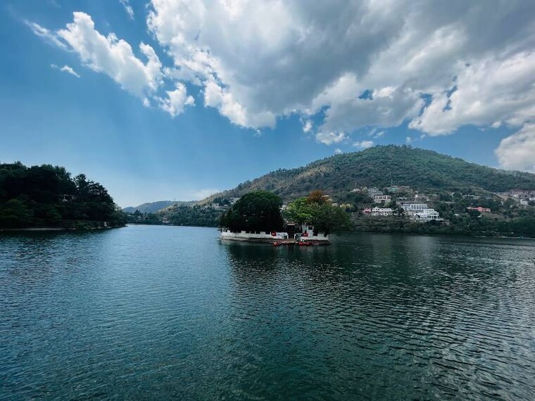 Bhimtal_Victoria_Dam_1