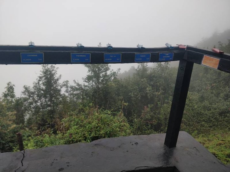 Bomdila_Bomdila_War_Memorial_2